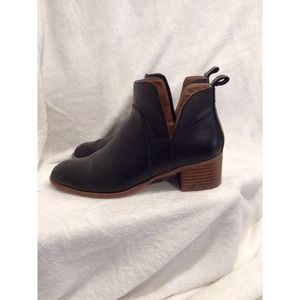 Women’s Franco Sarto Black Leather Slip On Booties With Wood Grain Heel Size 8.5